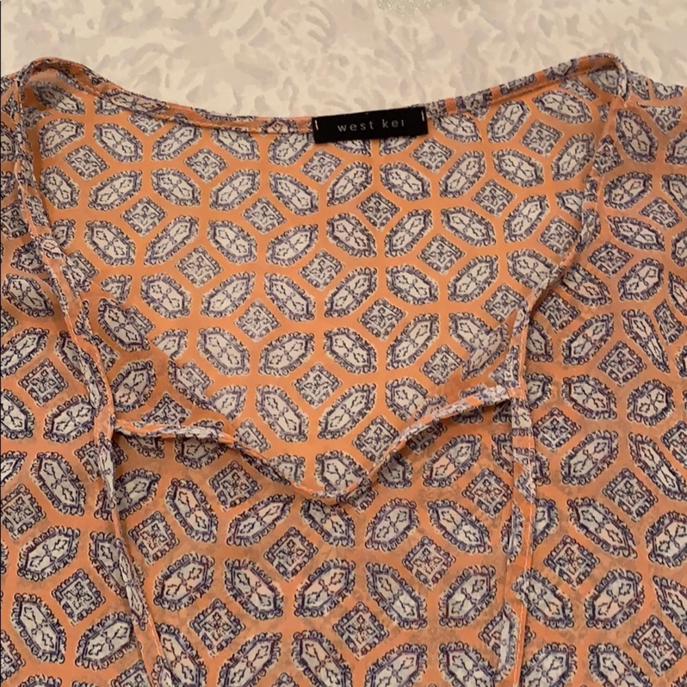 Patterned Tunic Top - Picture 3 of 4